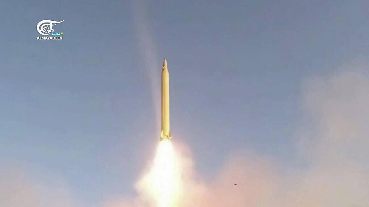 Иран нанес удары БПЛА по аэропорту "Бен-Гурион" в Израиле