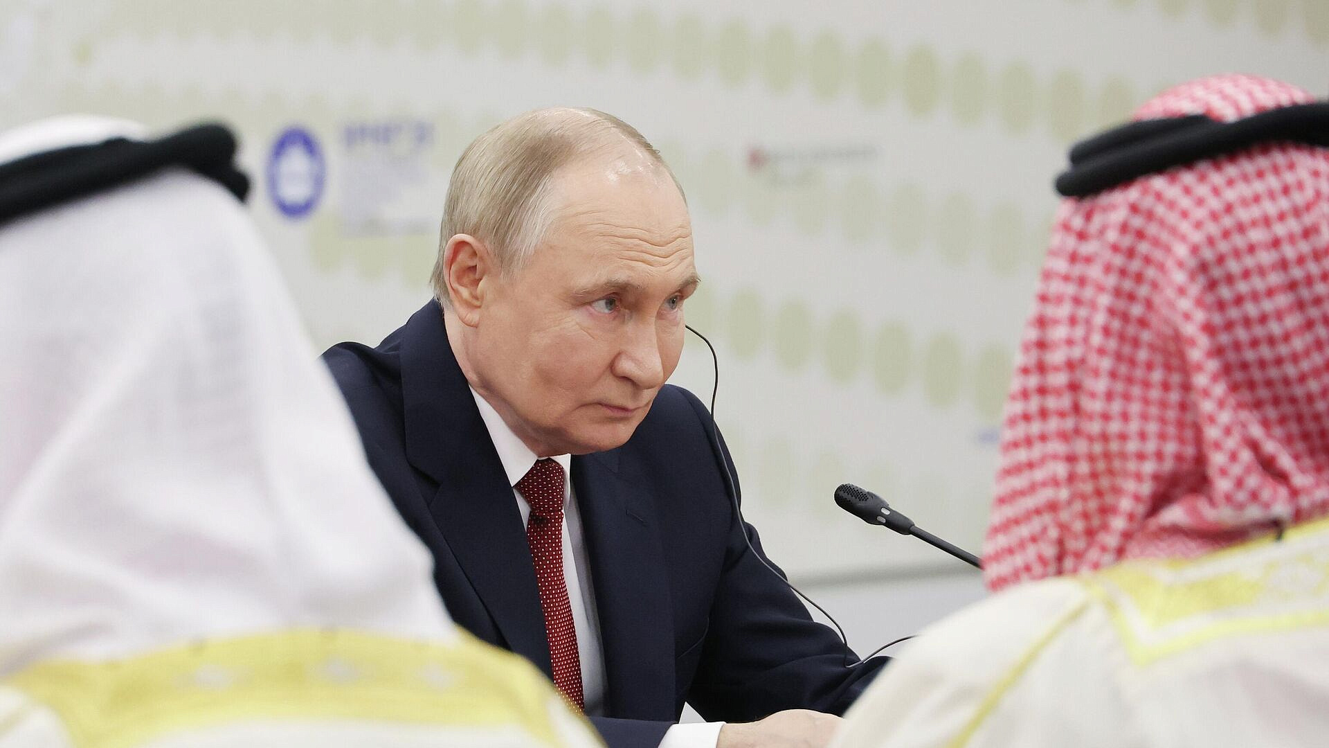 ����� ������� ������ ������ �������� �� ������� � ��� �����