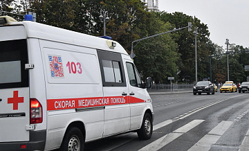 В Омске шестилетний мальчик выжил после падения из окна восьмого этажа