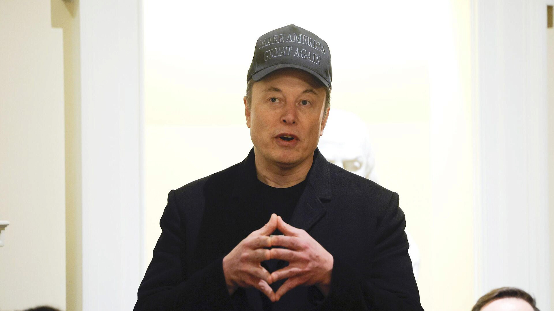 Tesla ��������� ��������� ���������, ����� �������� ������ ��������