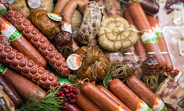 Жителя Приангарья поймали при повторной попытке украсть колбасу