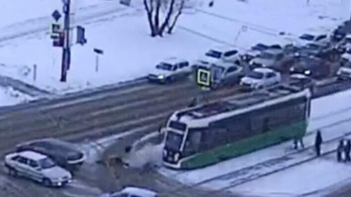 В Челябинске начали проверку ДТП с трамваем