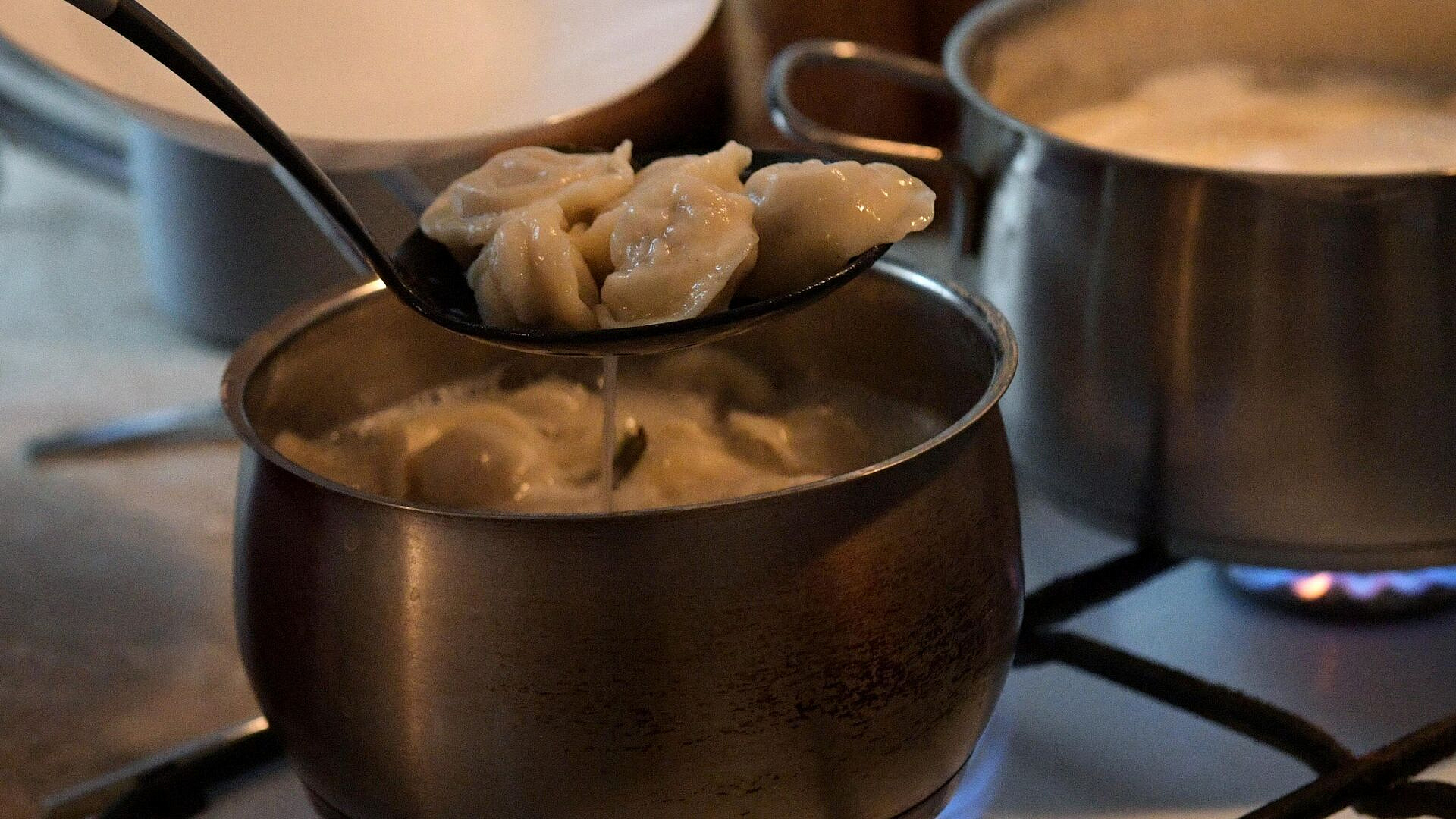 Россияне рассказали, сколько пельменей съедают за раз