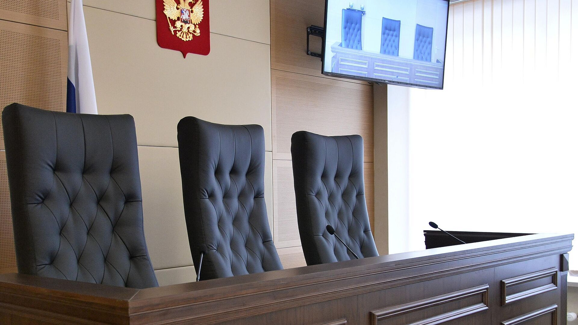Главу подразделения "Лукойла" арестовали по делу о даче взятки