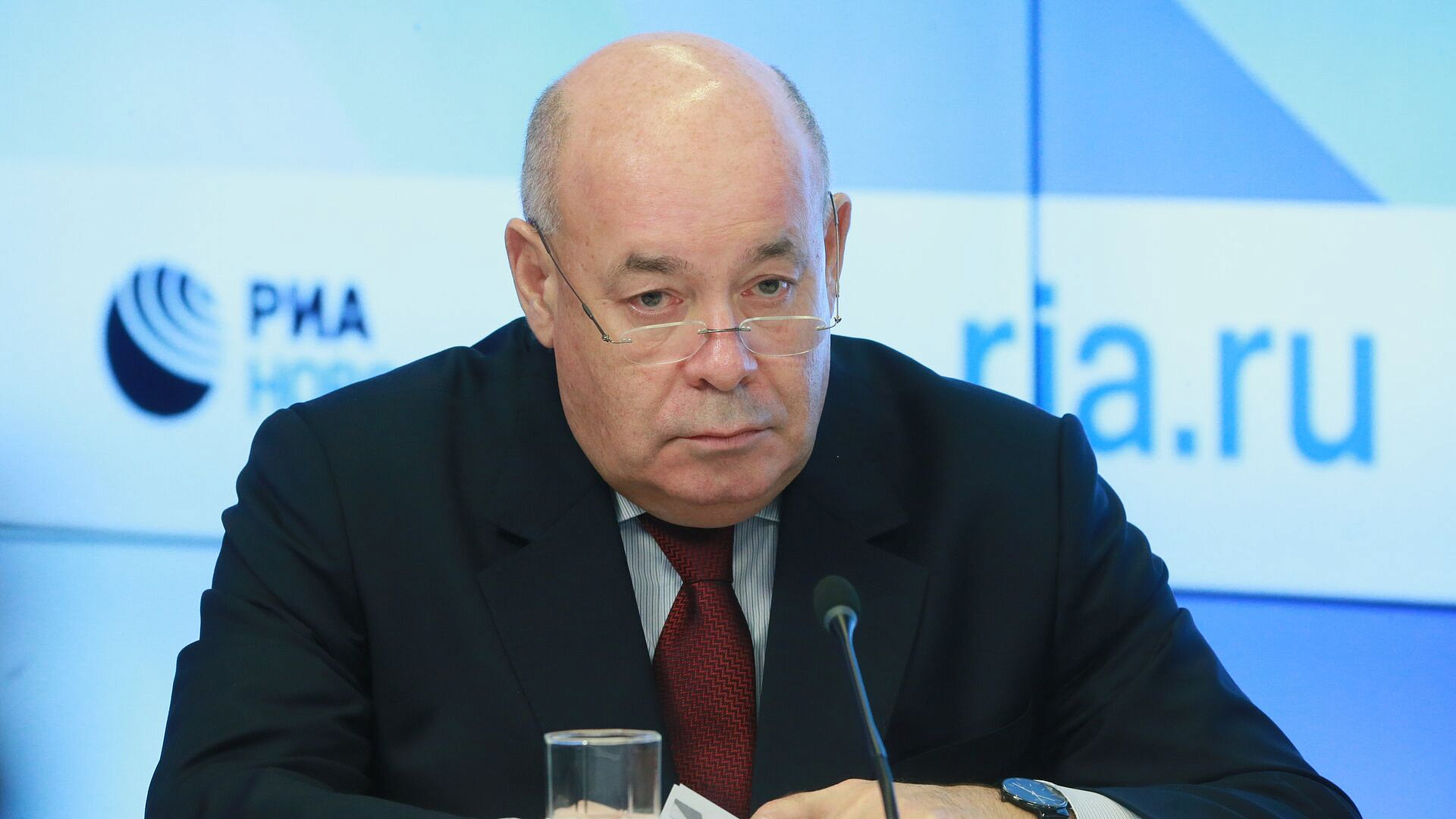 Швыдкой: Европа занимает неразумную позицию, не начиная диалог с Россией