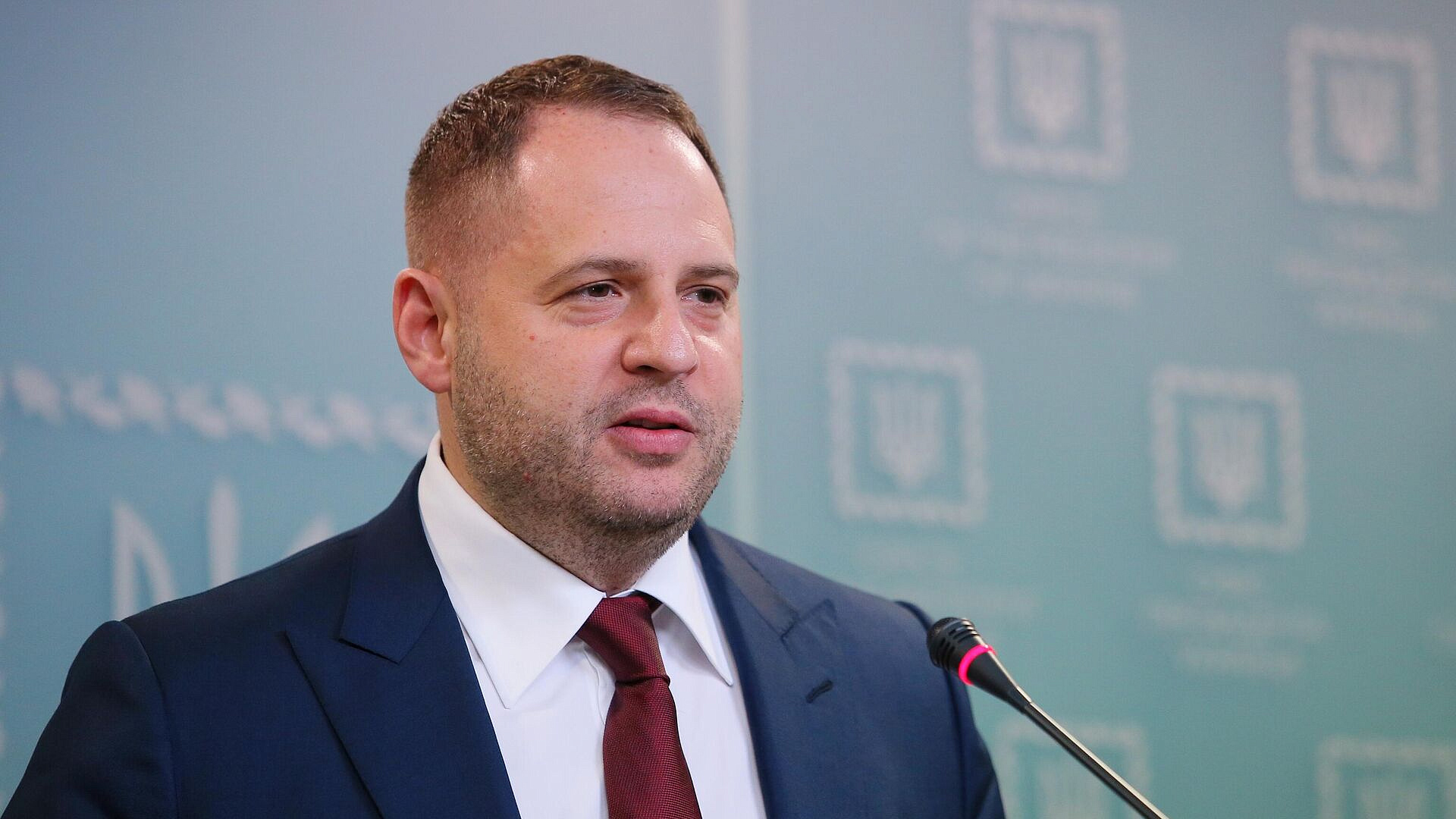 Глава офиса Зеленского раскрыл подробности встречи в Париже Глава офиса Зеленского раскрыл подробности встречи в Париже