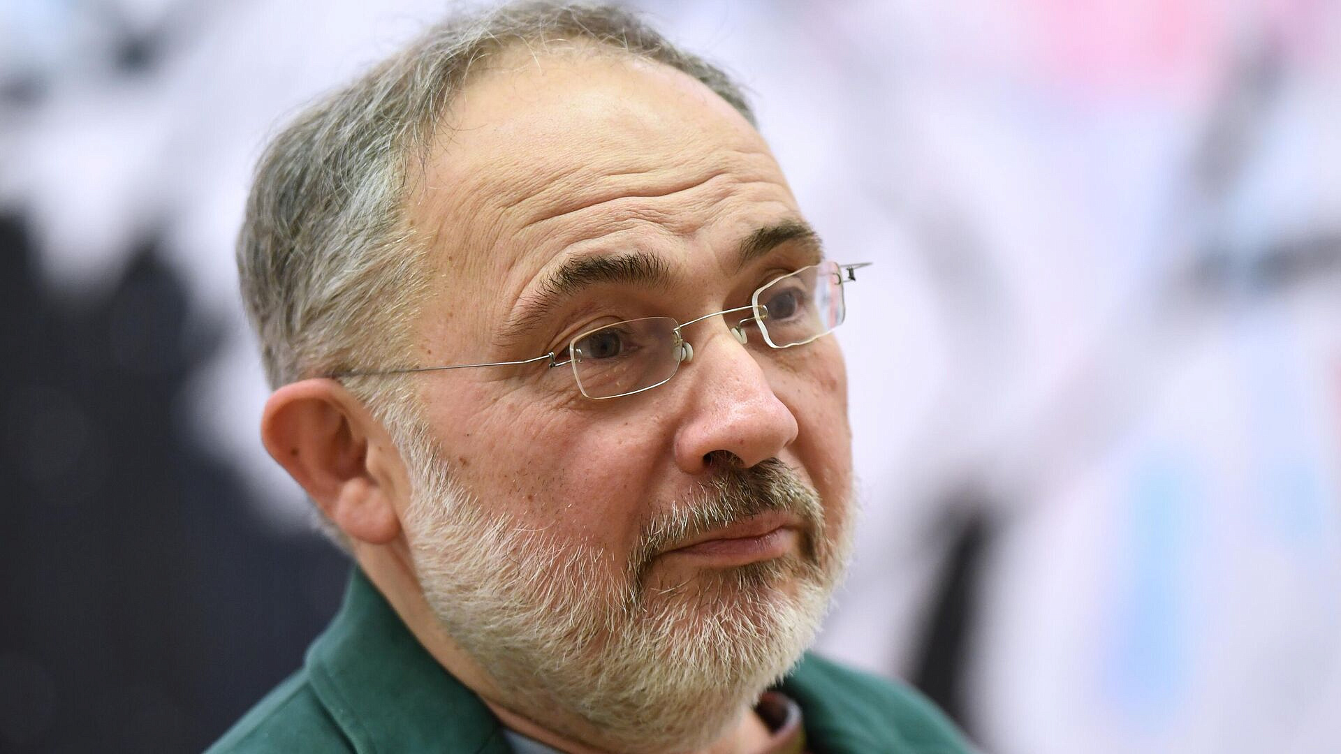 �������� �������* ��������� ����� �� ���������� ������ ���������