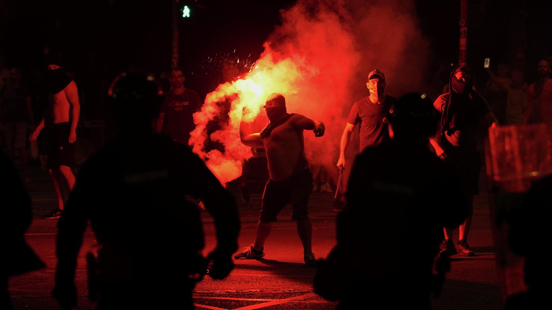 Посол России рассказал о новой фазе протестов в Сербии