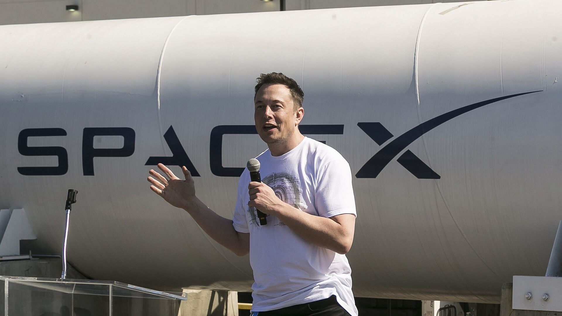 SpaceX ����������� ����� ����, ��� �������� ���� �� ������� ����