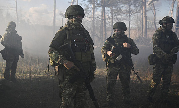 Российские военные уничтожили украинский бронетранспортер в ДНР
