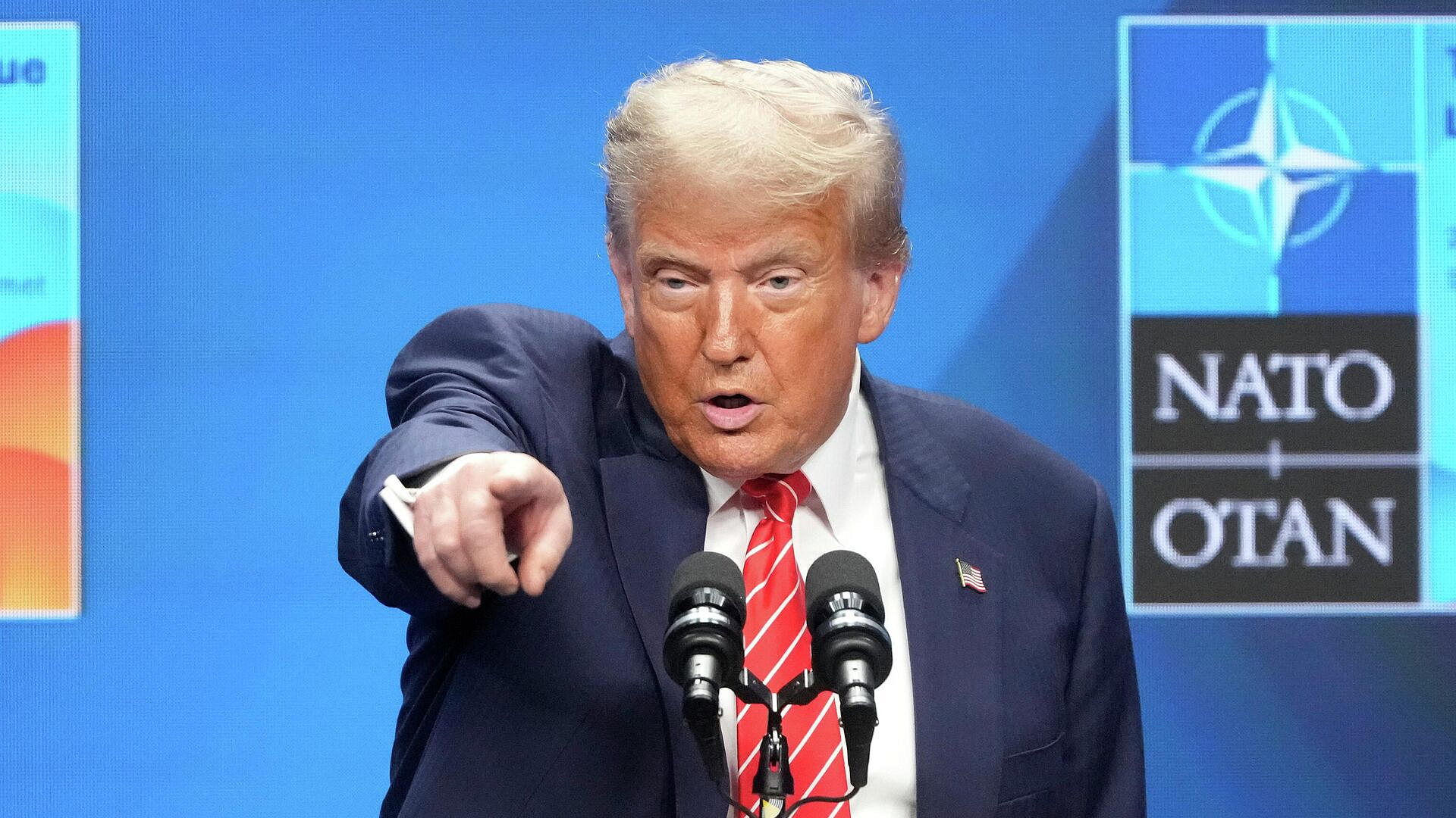 Трамп назвал США крутейшим в мире государством Трамп назвал США крутейшим в мире государством