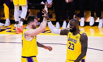"Лейкерс" обыграли "Клипперс" в матче НБА
