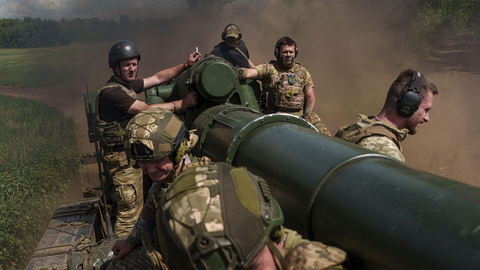 Бывший премьер-министр Украины в отчаянии обратился к солдатам ВСУ