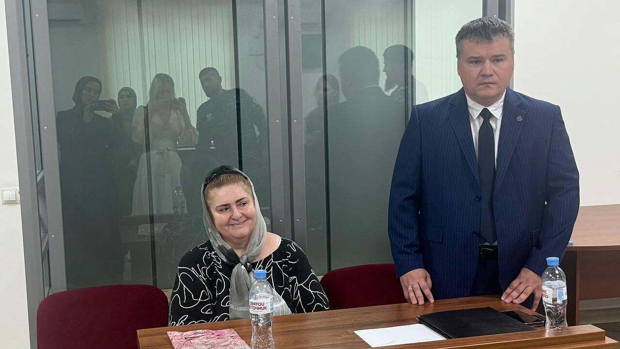 Суд в Чечне отменил обвинительный приговор Мусаевой 