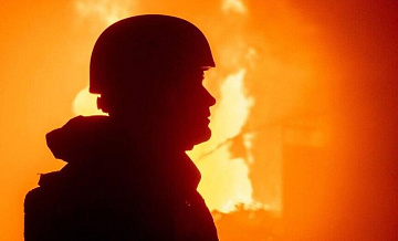 В Запорожье после взрыва вспыхнул пожар