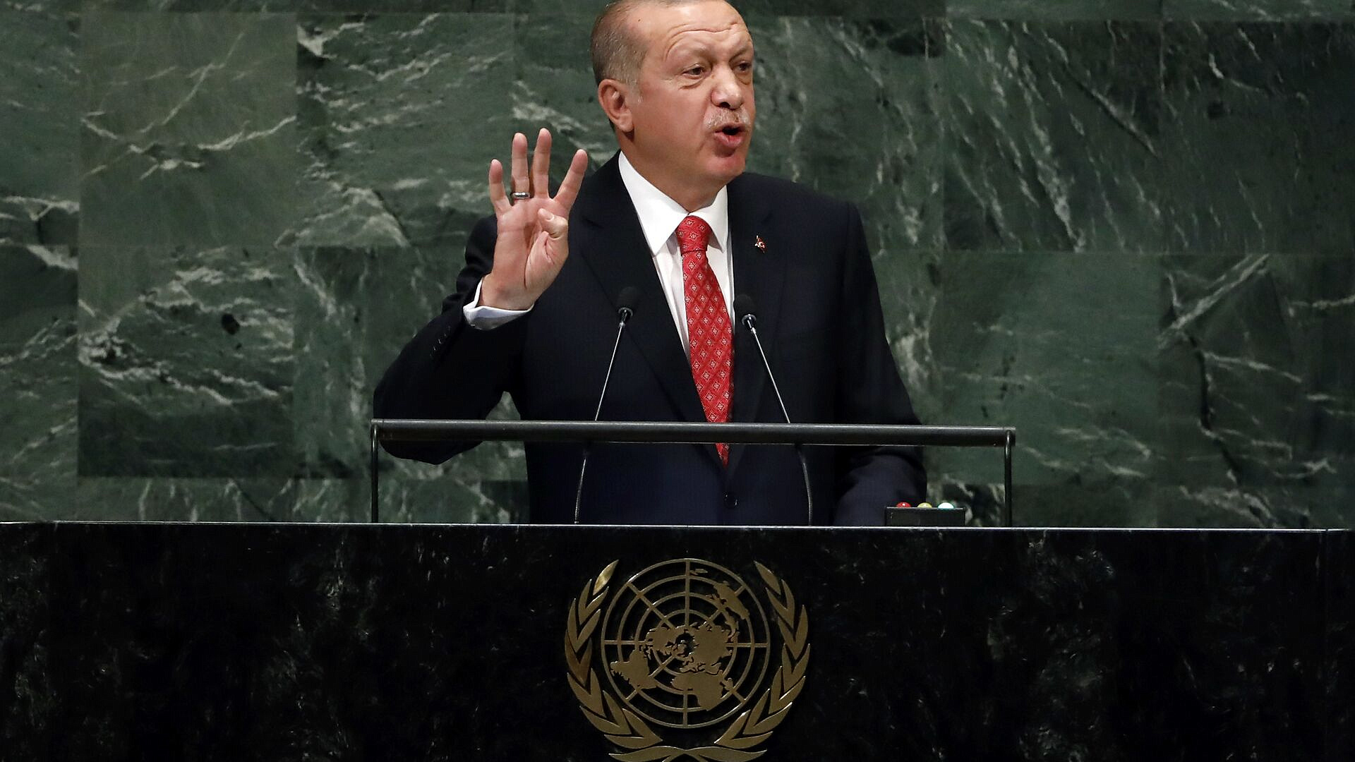 В Турции объяснили отключение микрофона Эрдогана на ГА ООН