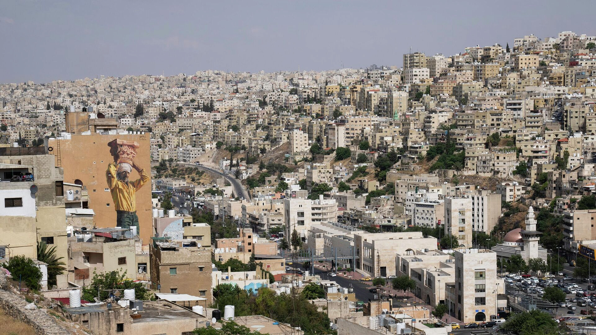 Посольство США в Иордании призвало американцев запастись едой и водой