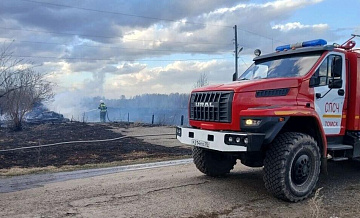 В Томской области из-за пожара в селе повреждено 16 домов