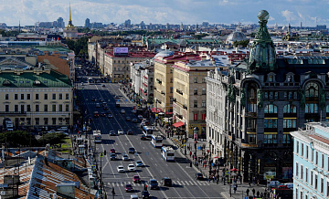 В Петербурге балконная плита рухнула на балкон этажом ниже