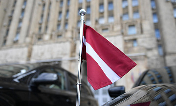 В Латвии депутата хотят лишить мандата за поддержку России