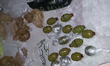 В Петербурге раскрыли цепочку сбыта оружия из зоны СВО, сообщил источник