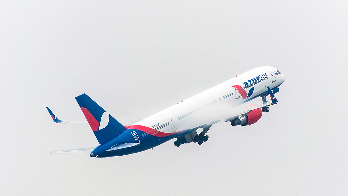 Рейс Azur Air вылетел из Ханоя в Иркутск