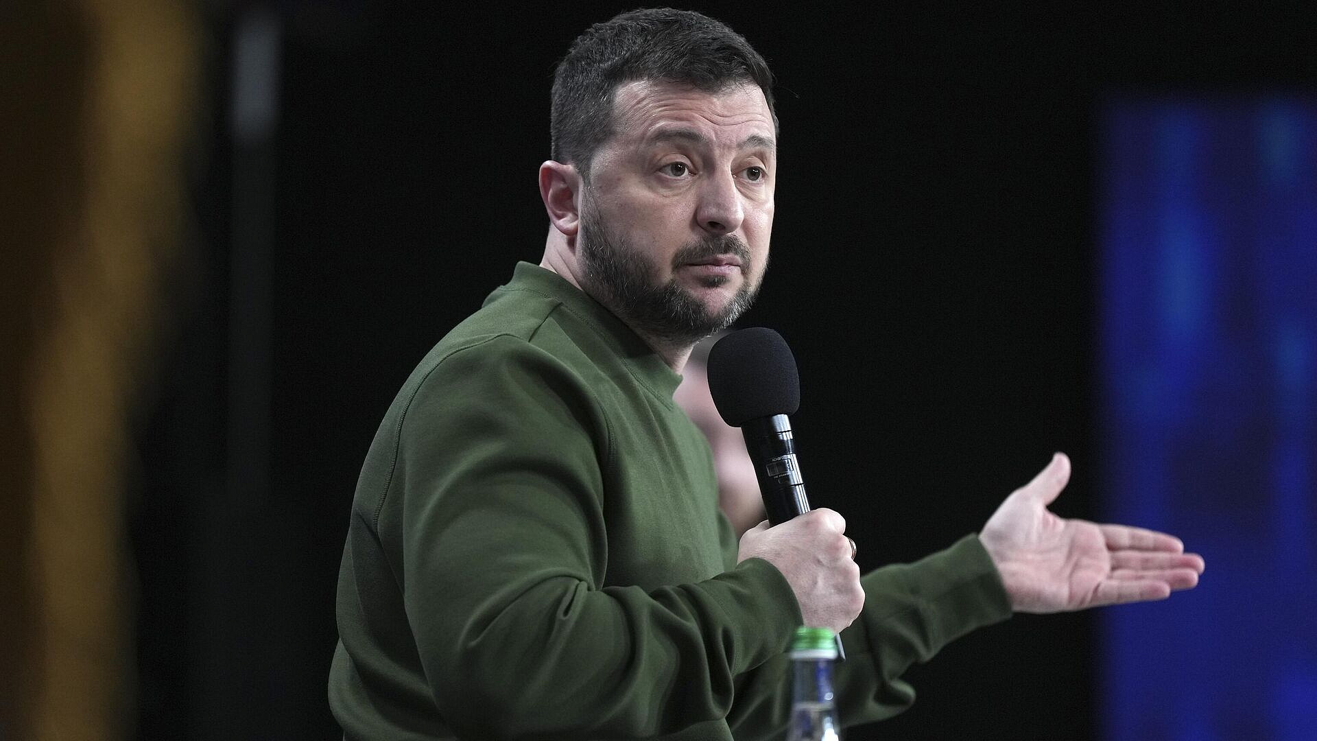 Зеленский заявил, что исход конфликта с Россией может устроить не всех Зеленский заявил, что исход конфликта с Россией может устроить не всех