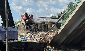 На месте подрыва моста в Брянской области работают экстренные службы