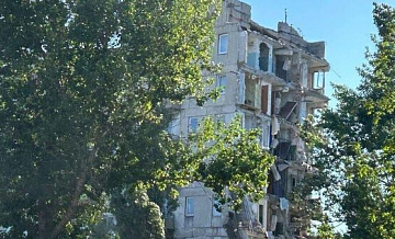В Первомайске снесут оставшуюся часть дома, поврежденного при атаке ВСУ