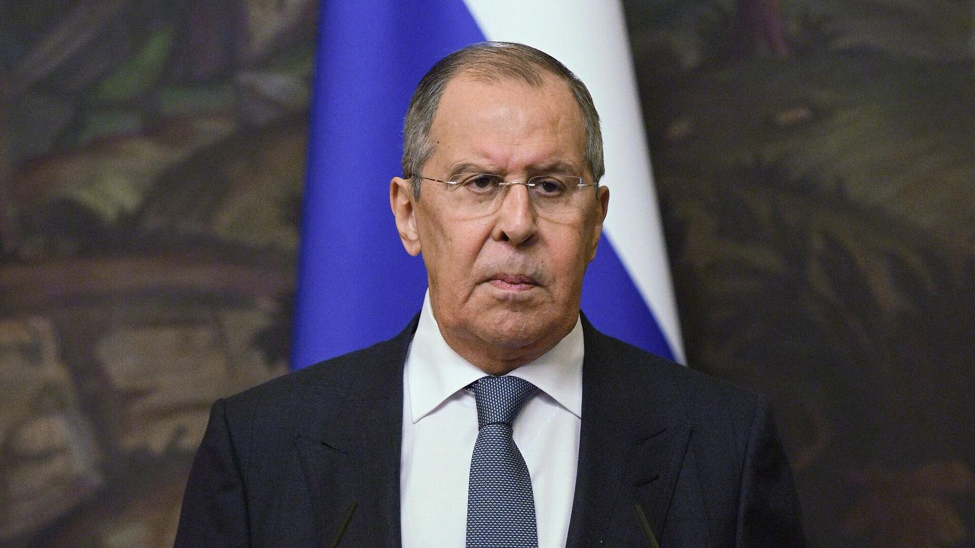 Лавров поздравил посла Словакии в России Припутена с Днем Победы