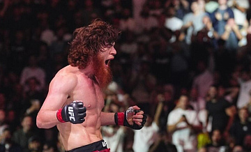 Шара Буллет победил бразильца Перейру на турнире UFC в Баку