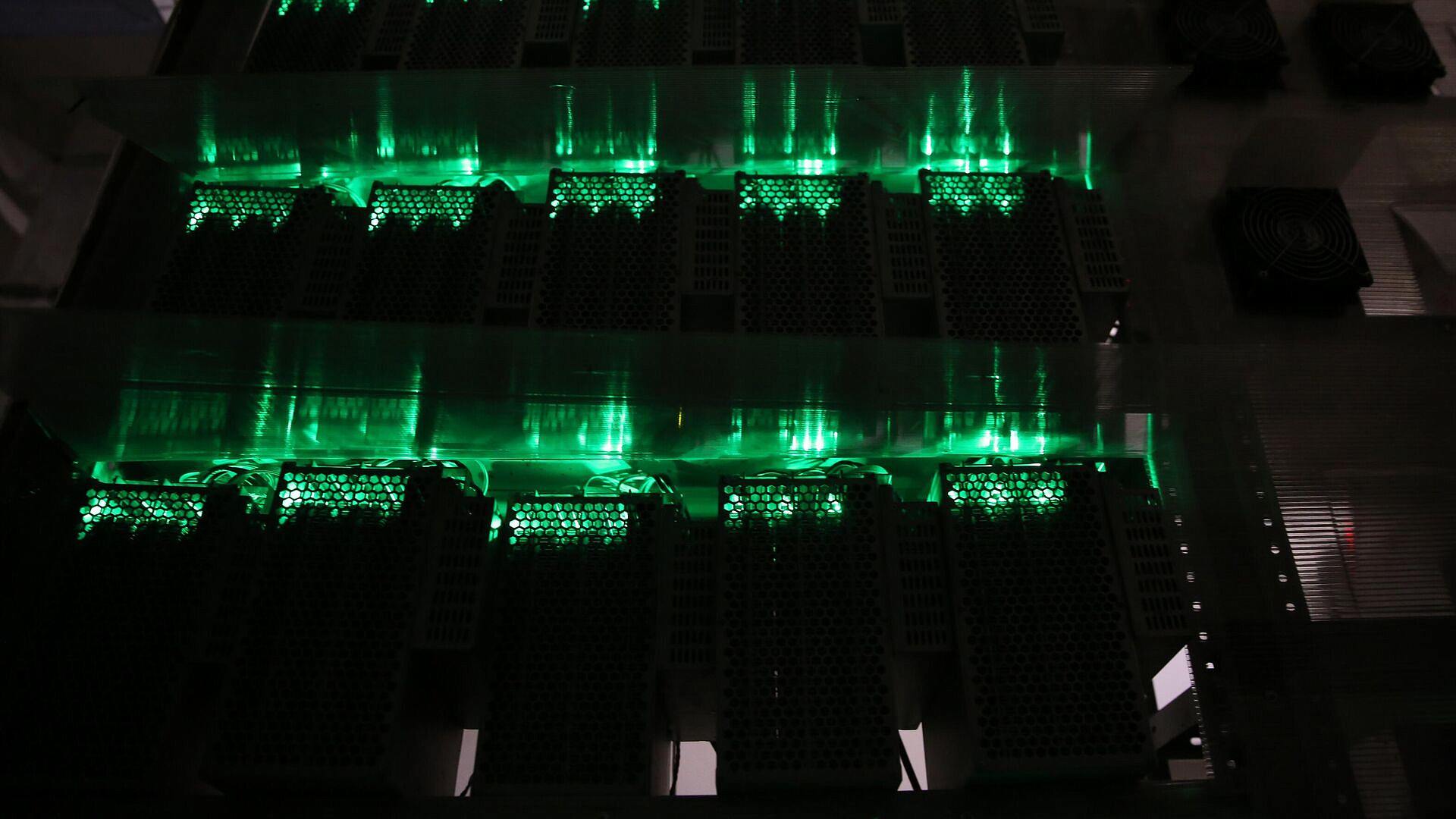 В Дагестане выявили нелегальную майнинг-ферму