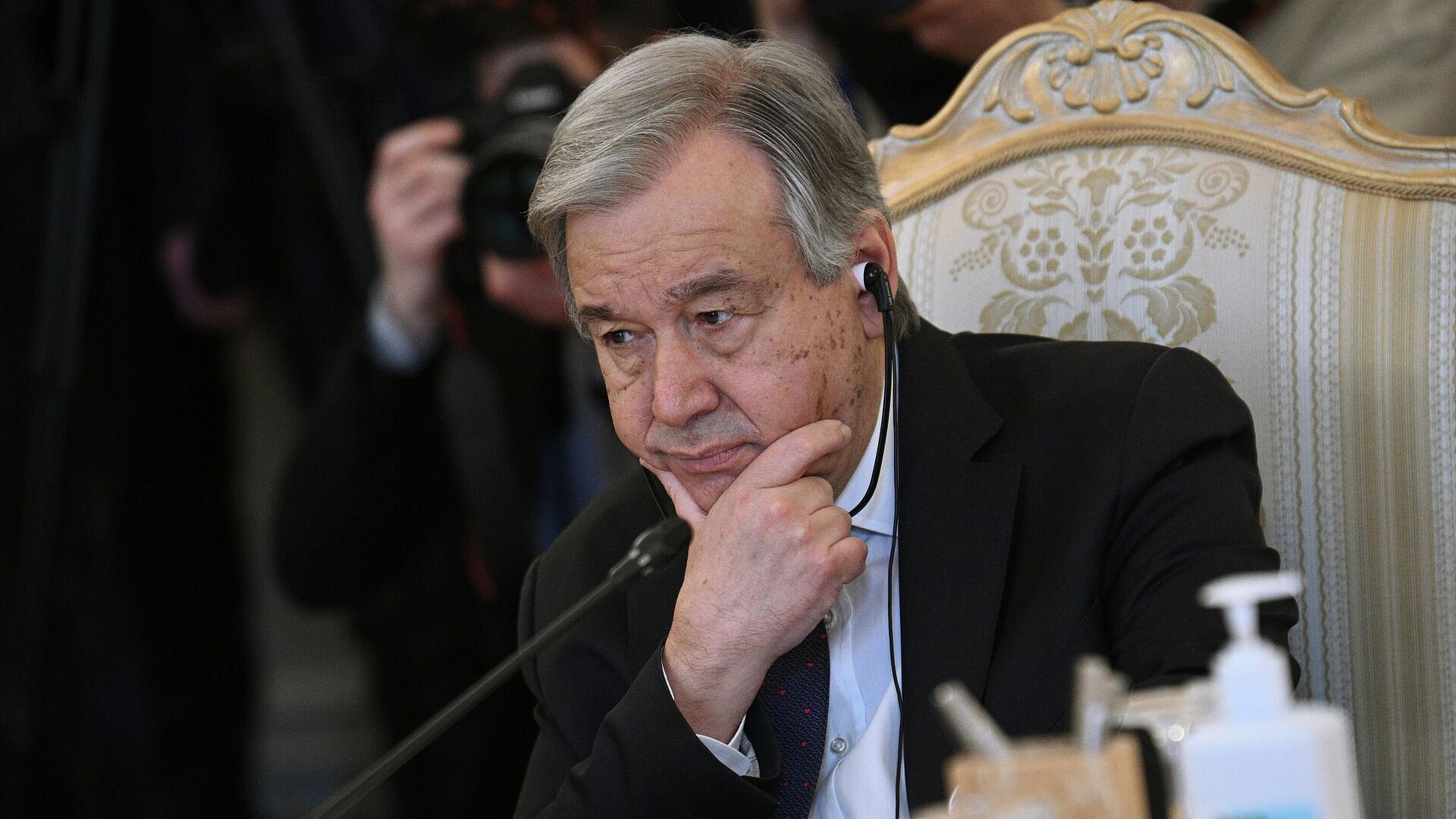 Медведев и Медведчук осудили слова генсека ООН о референдумах в Крыму и ДНР