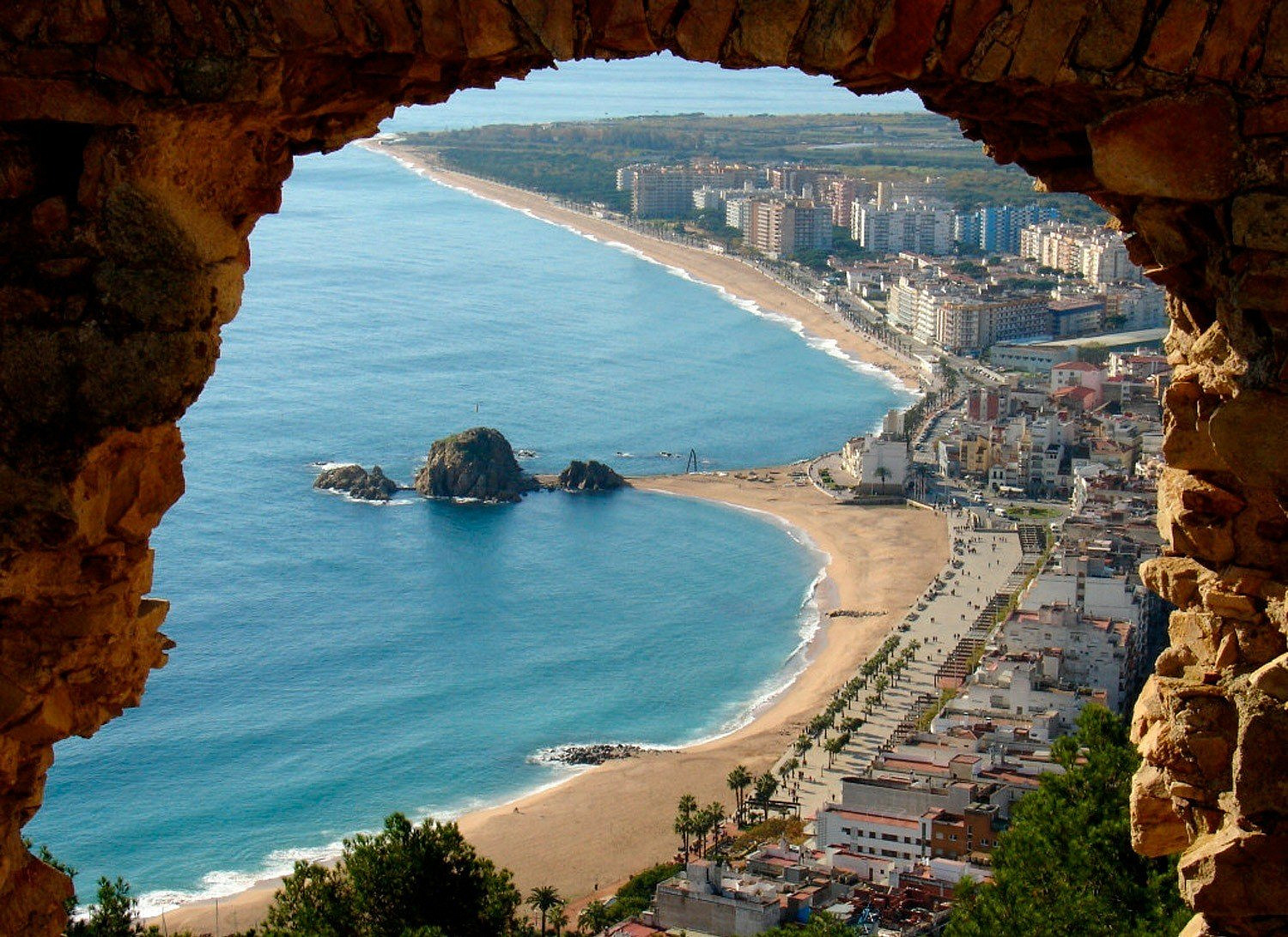 Западные страны терпят убытки без туристов из России