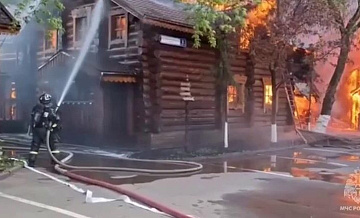 В Москве потушили пожар в банном комплексе