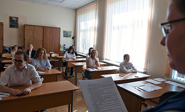 В российских школах могут сократить изучение иностранных языков