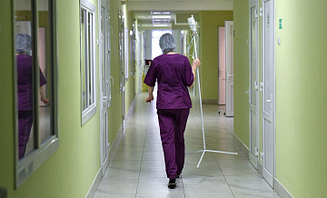 Врача из России, парализованного в Таиланде, доставят в Омск