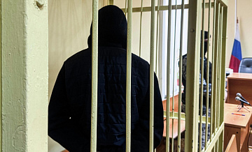 Обвиняемых в похищении девочки в Смоленске увезли из суда после ареста