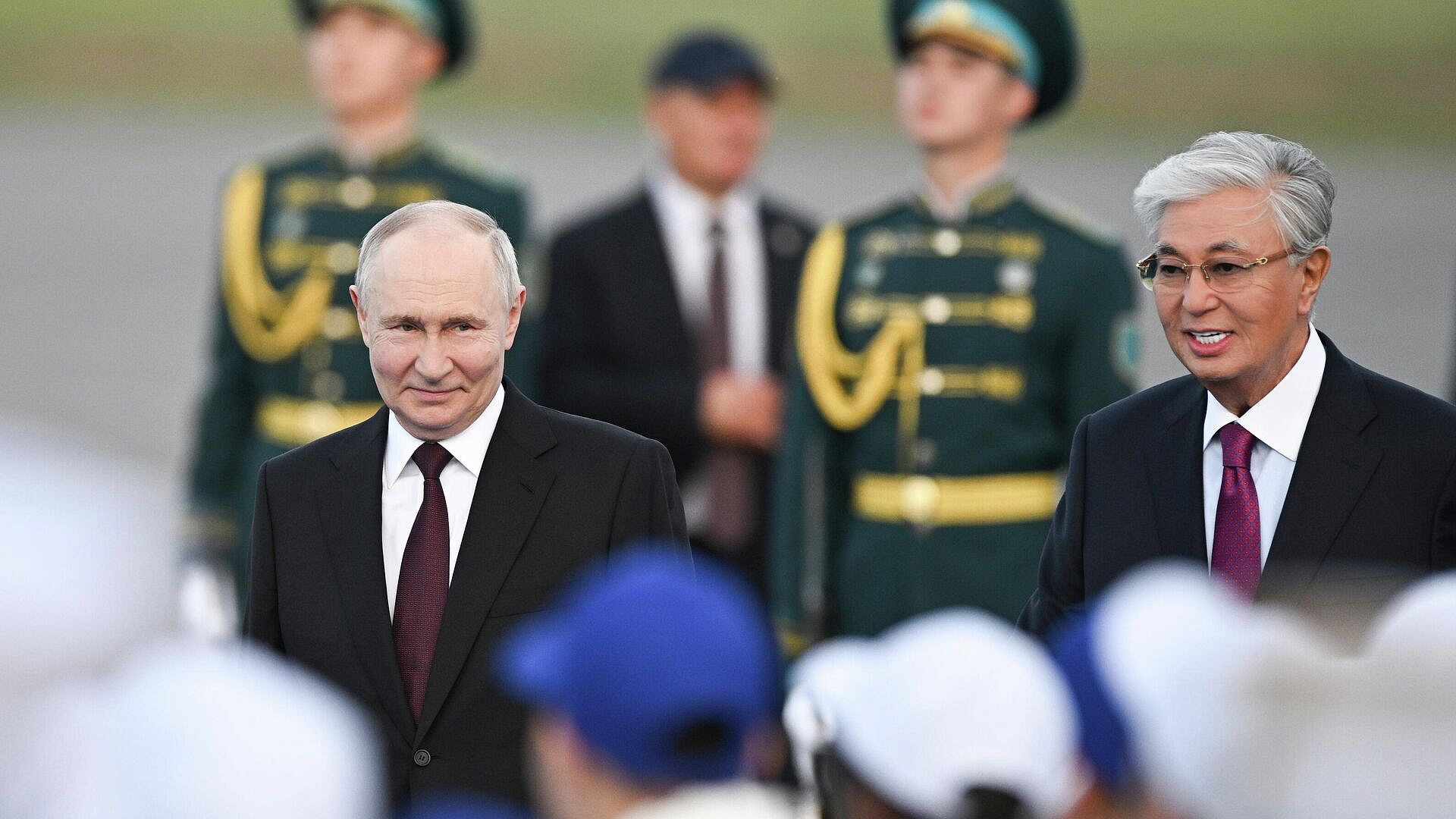 Путин отметил сотрудничество между регионами России и Казахстана