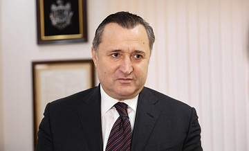 Экс-премьер Молдавии раскритиковал Санду за увлечение наградами