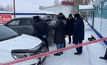 Подозреваемого в убийстве главы района на Алтае перевезли в Барнаул