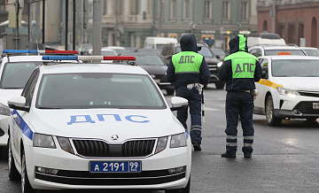 Под Калининградом полицейским пришлось стрелять по машине нарушителя