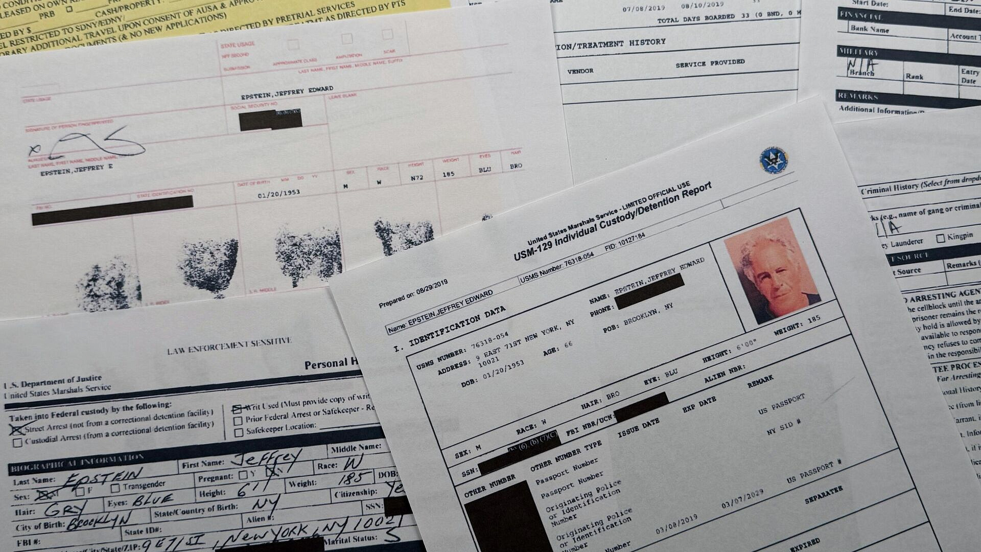 Генпрокурора США вызвали для дачи показаний по делу Эпштейна