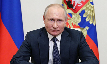 Моряки обеспечили России статус великой морской державы, заявил Путин