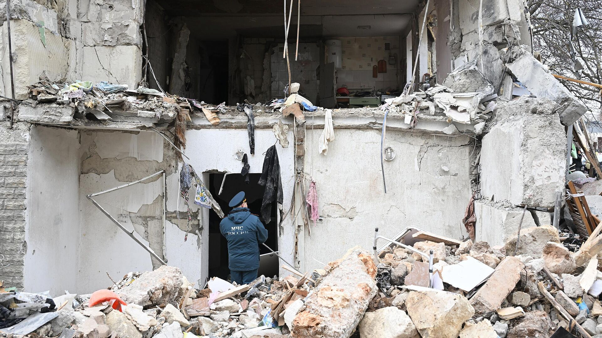 В Севастополе начали восстановление домов, поврежденных взрывом