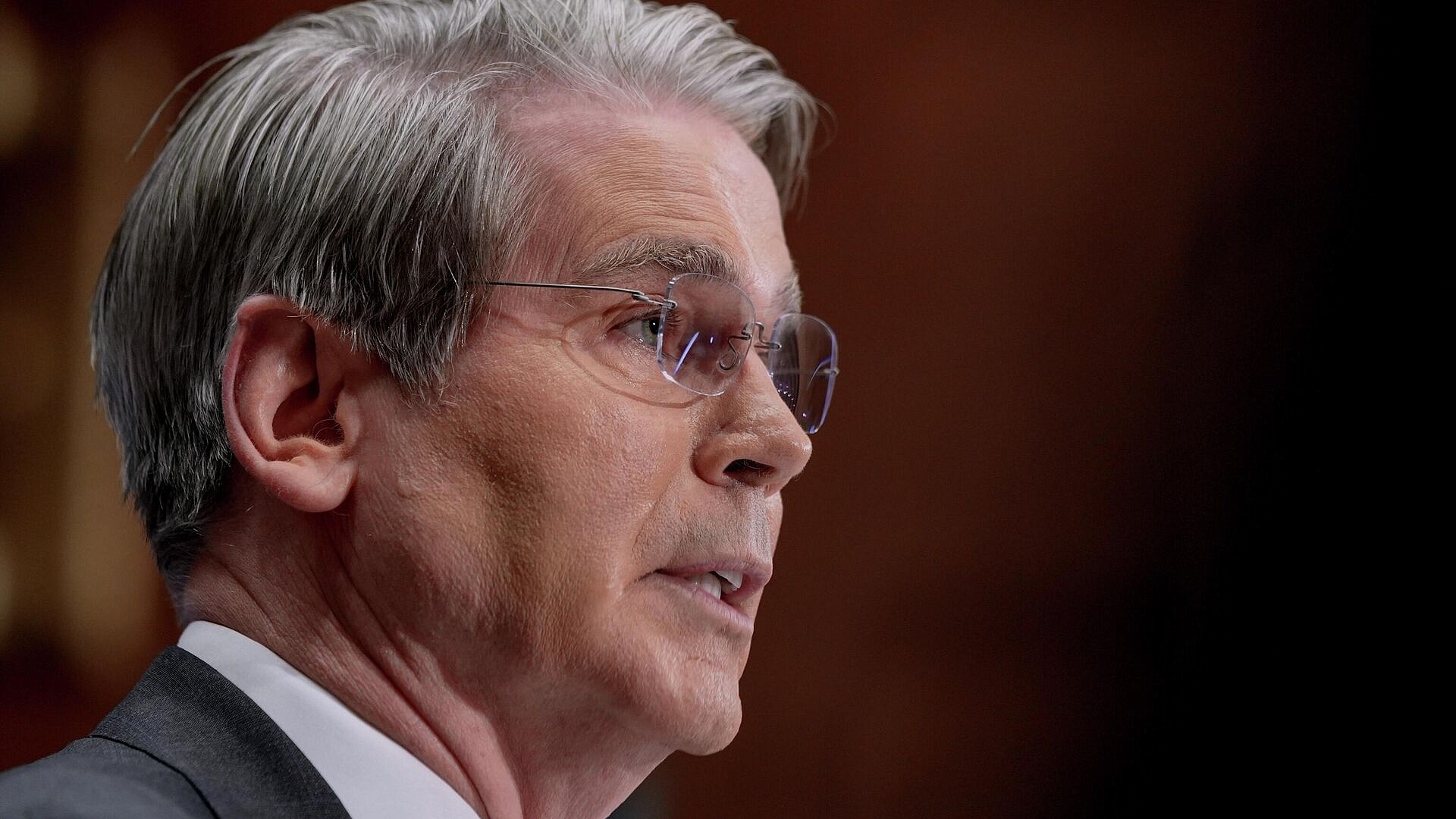 Бессент назвал условия снятия санкций с продажи российской нефти