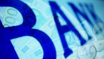 Суд арестовал 372 миллиона долларов на счетах американских банков