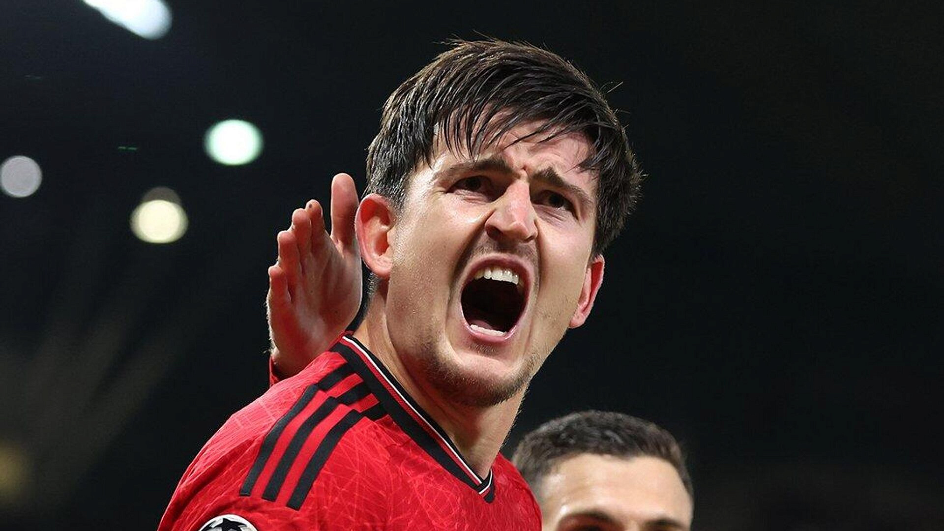 Магуайр продлил контракт с "Манчестер Юнайтед"