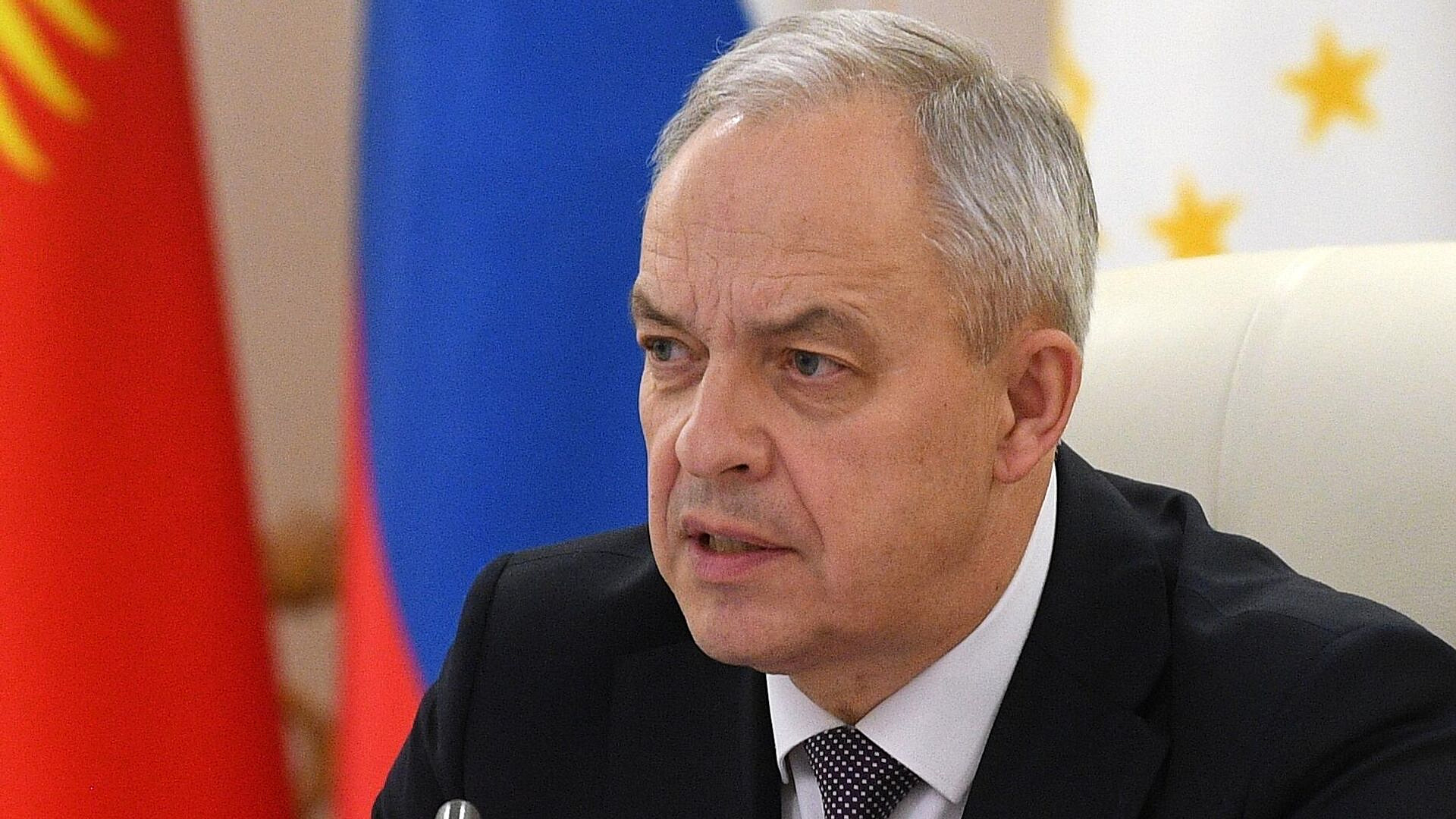 Милитаризация Польши создает угрозы СГ, заявил спикер парламента Белоруссии