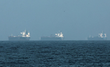 Индия обсуждает с Ираном пропуск танкеров через Ормузский пролив, пишут СМИ